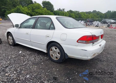 2002 Honda Accord 3.0 Ex из США, поврежденный, VIN 1HGCG16522A052343